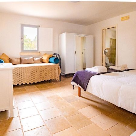 Terra Sessana Ville E Trullo Con Piscina Privata 奥斯图尼 外观 照片